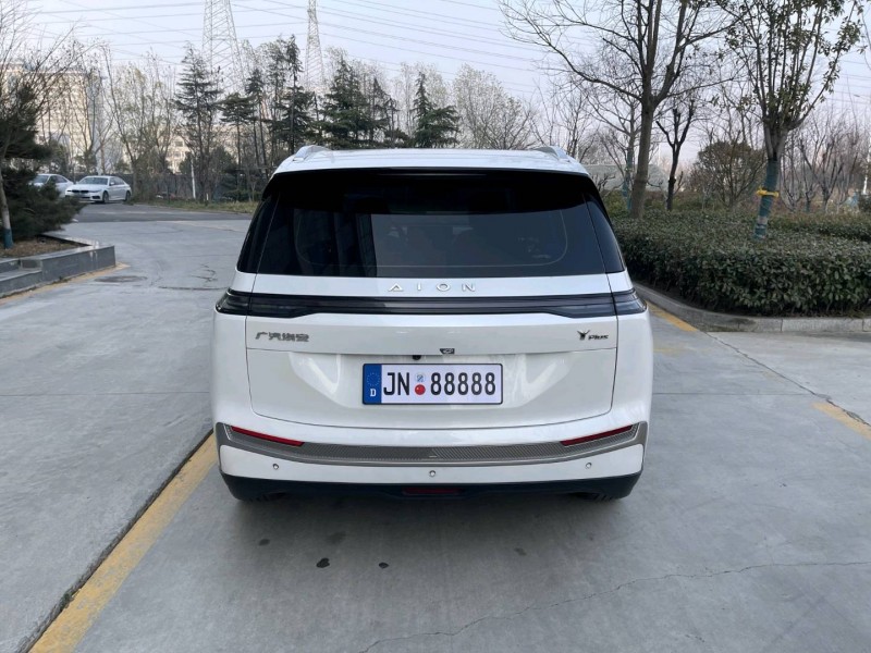 济宁23年传祺埃安Y8
