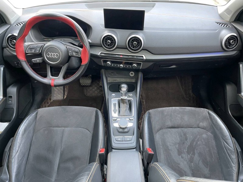 济宁22年奥迪Q23