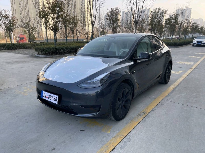 济宁25年特斯拉MODEL Y2