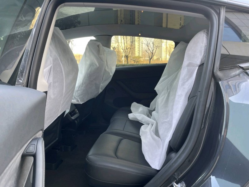 济宁25年特斯拉MODEL Y5