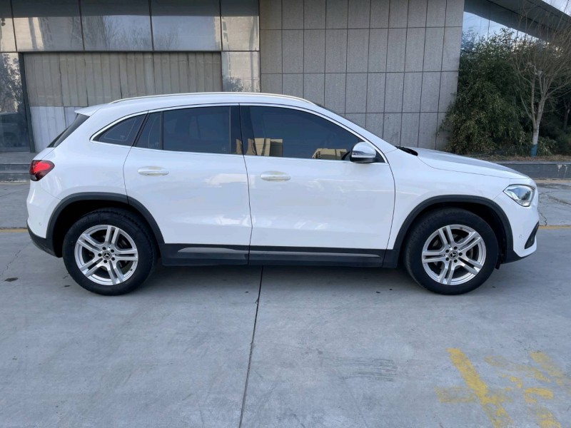 济宁20年奔驰GLA3