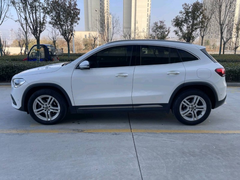 济宁20年奔驰GLA5