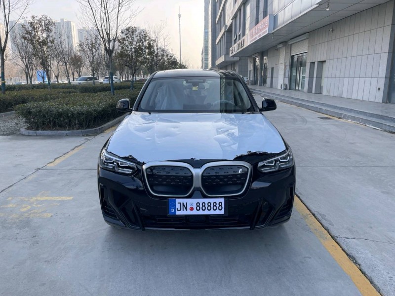 济宁24年宝马IX31