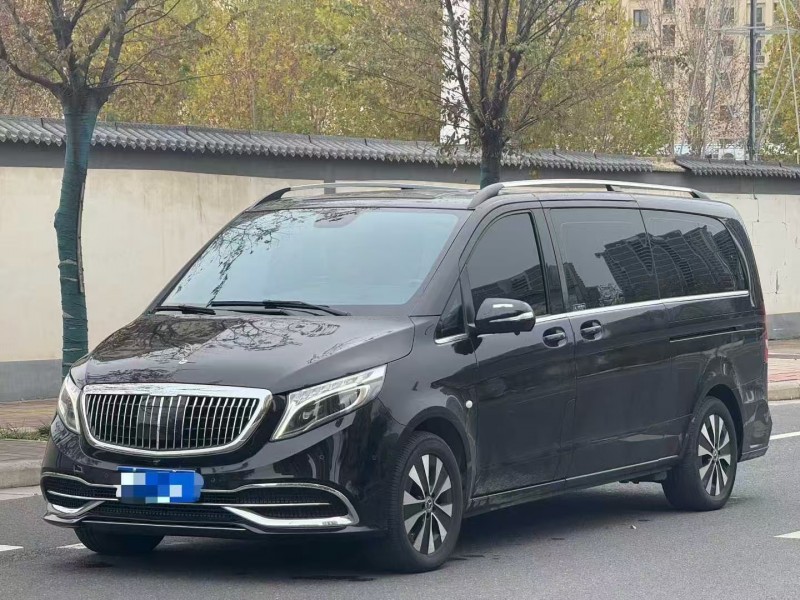 郑州21年奔驰威霆3