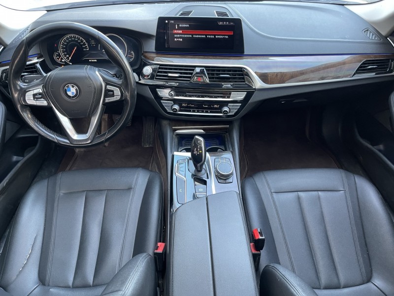 济宁18年宝马5系5