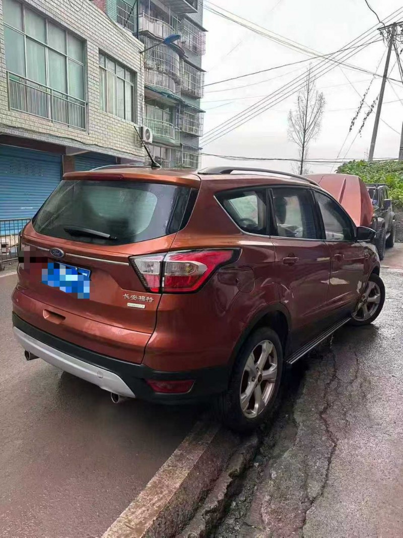 达州17年福特翼虎8