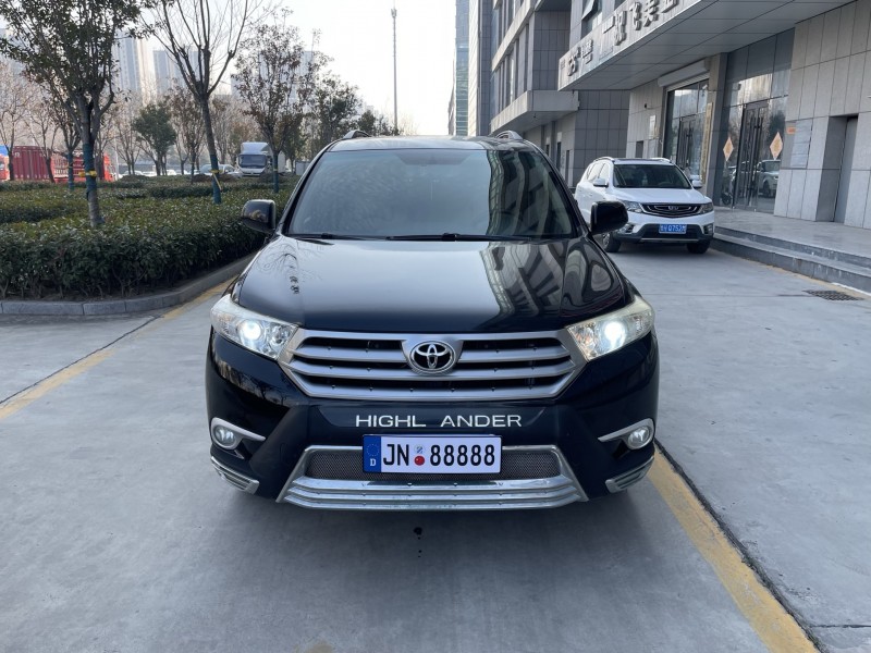 济宁13年丰田汉兰达1