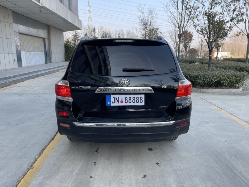 济宁13年丰田汉兰达9