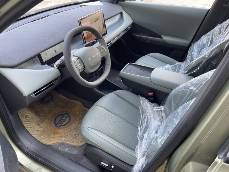 济宁25年东风纳米5