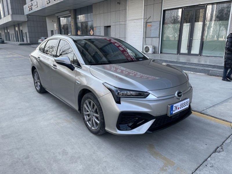 济宁23年传祺埃安S3