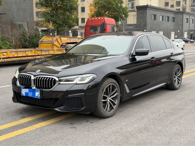 岳阳23年宝马5系3