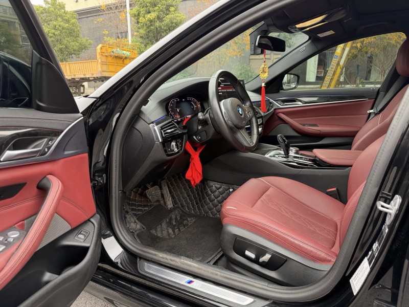 岳阳23年宝马5系5