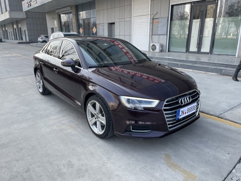 济宁20年奥迪A33