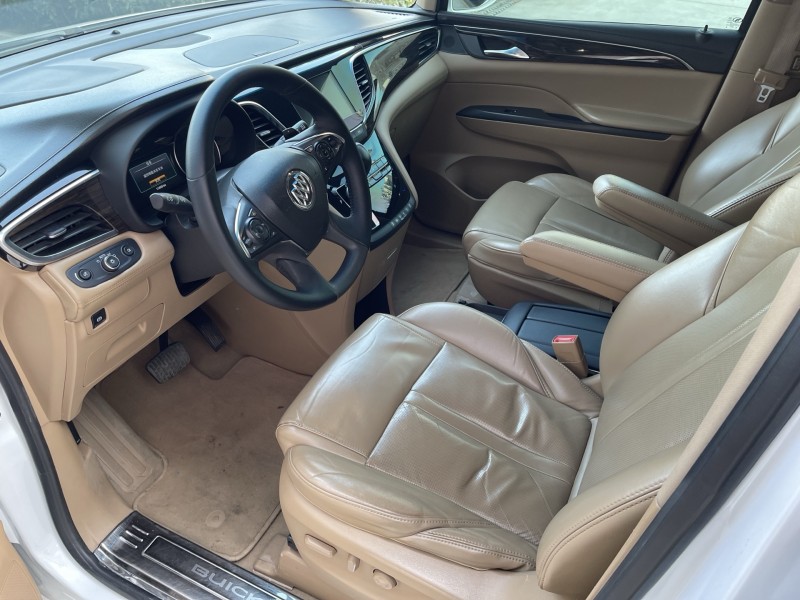 济宁17年别克GL85