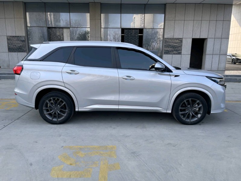 济宁24年东风蓝电E53