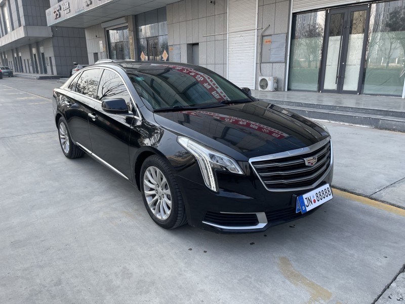 济宁19年凯迪拉克XTS3