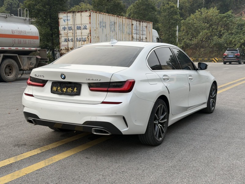 岳阳21年宝马3系8