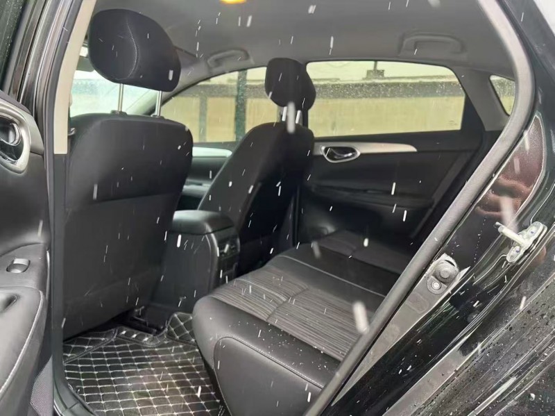 郑州25年日产轩逸4