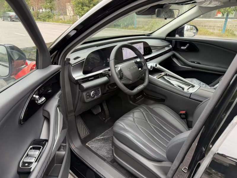 岳阳25年奇瑞星途9