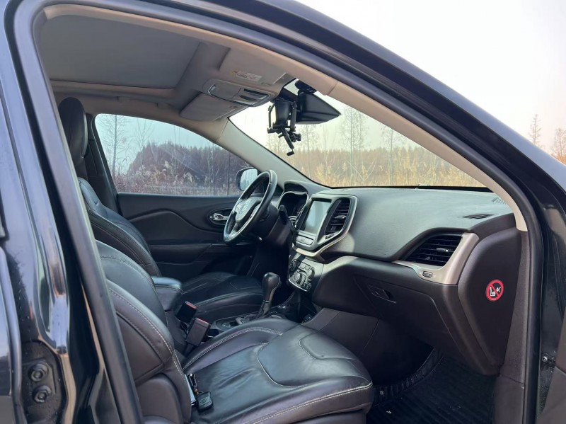 盐城14年Jeep自由光6