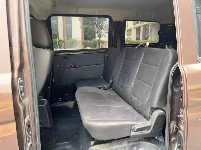 广州20年长安汽车欧诺8