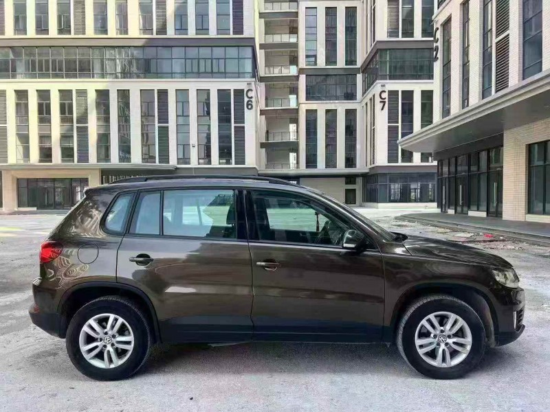 广州16年大众途观6