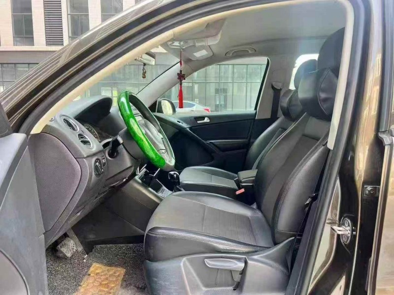 广州16年大众途观7