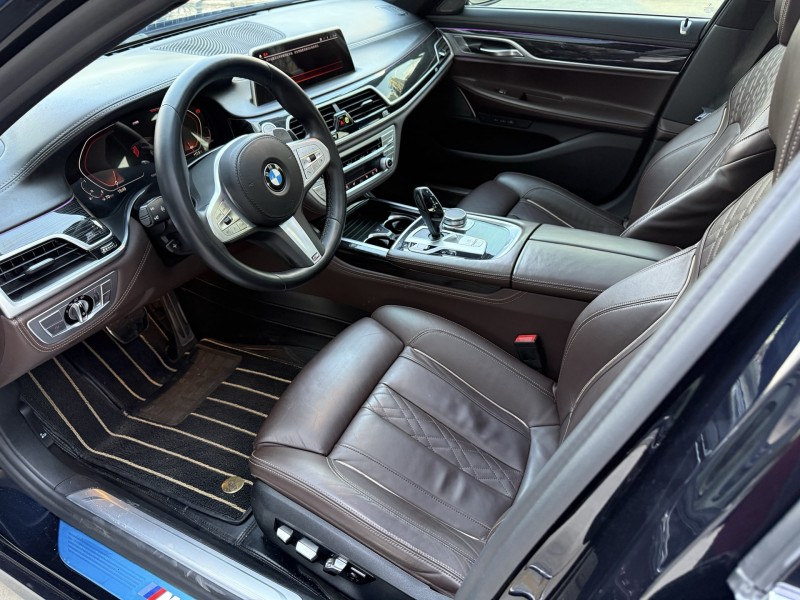 济宁21年宝马7系4