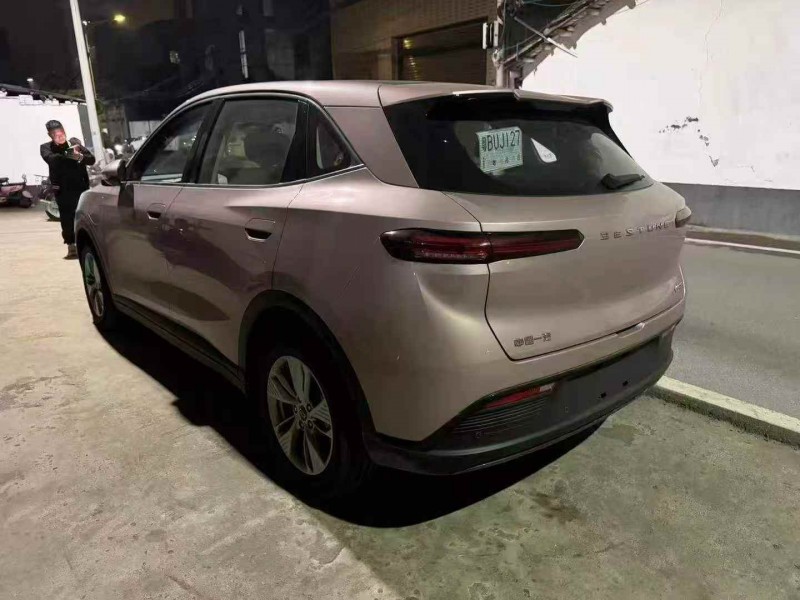 广州25年奔腾悦意2