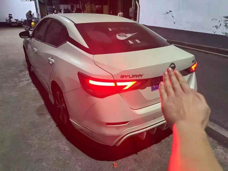 广州20年日产轩逸3