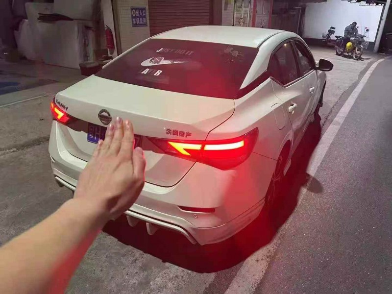 广州20年日产轩逸4