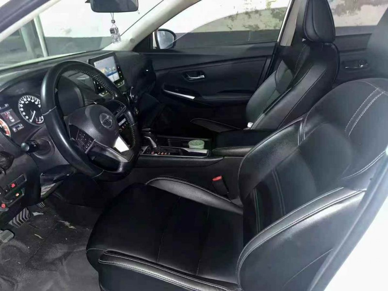 广州20年日产轩逸6