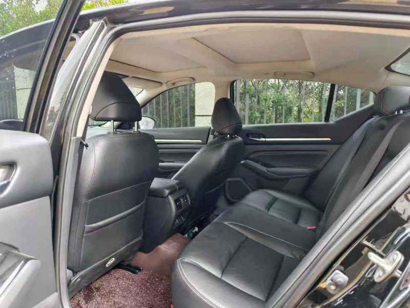 广州21年日产天籁5