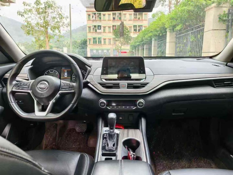 广州21年日产天籁6