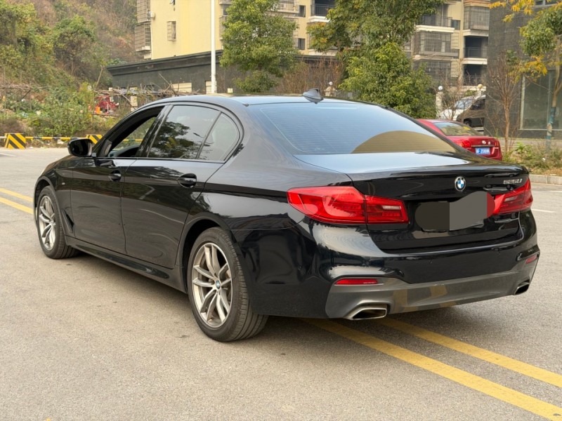 岳阳19年宝马5系4