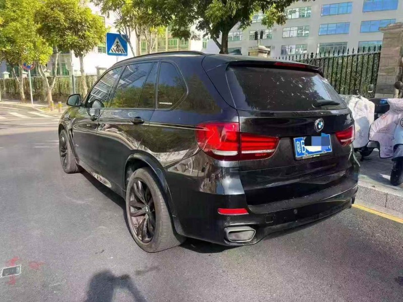 深圳18年宝马X56