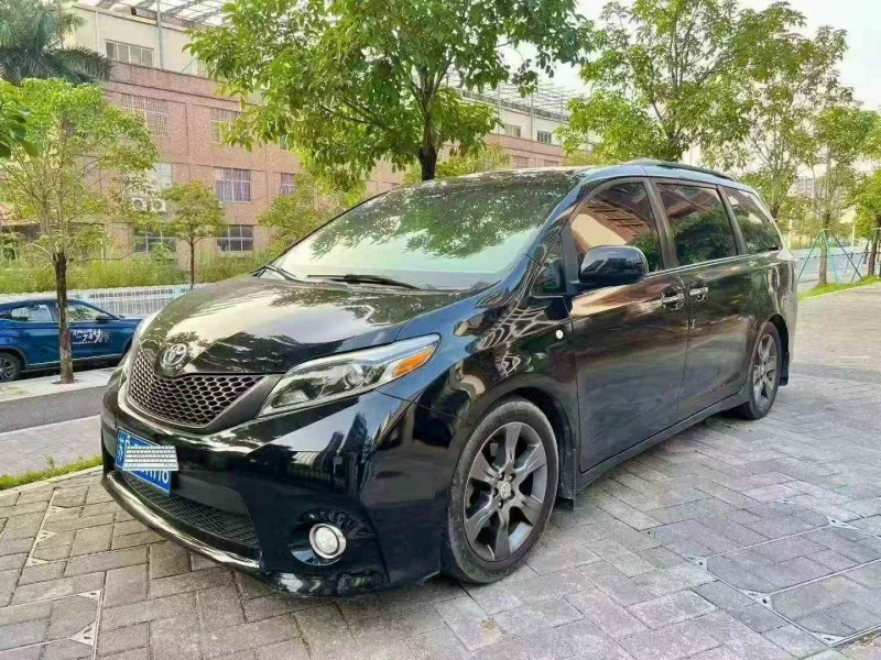 广州16年丰田塞纳3