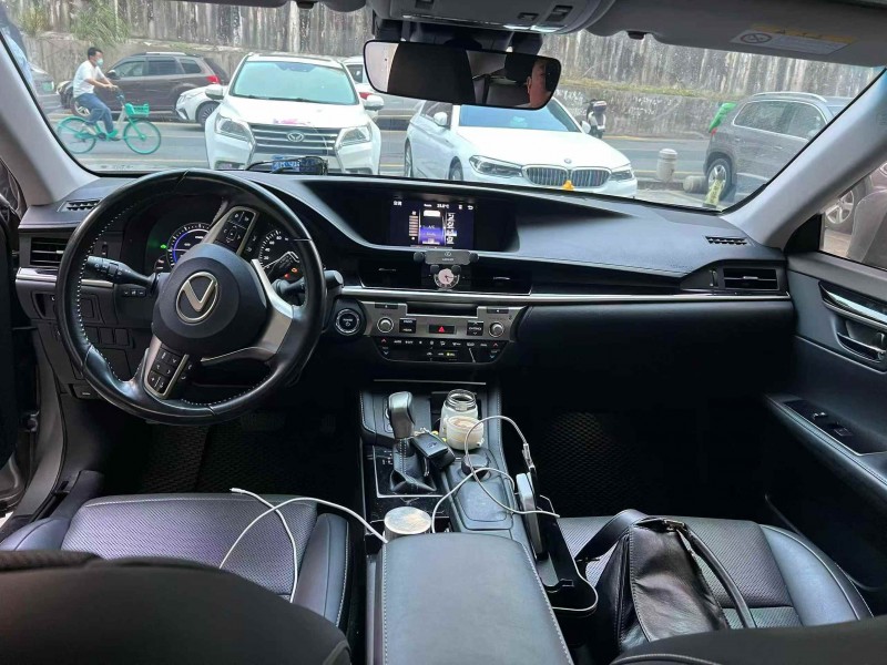 广州18年雷克萨斯ES6