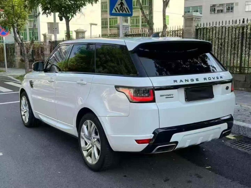 广州19年路虎揽胜运动7