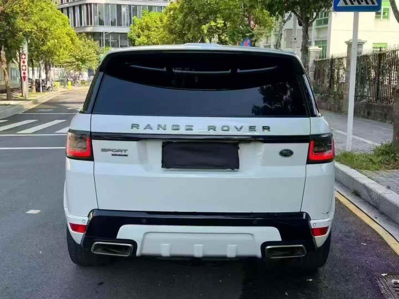 广州19年路虎揽胜运动9