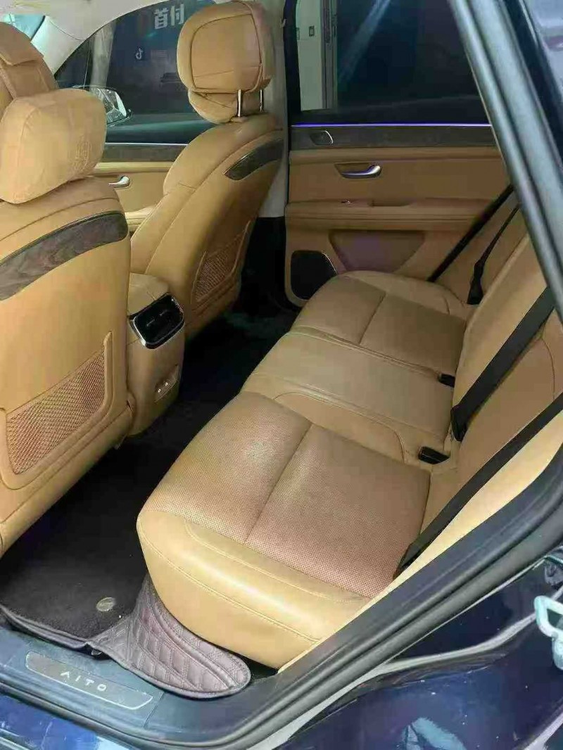 蚌埠23年华为智选问界5