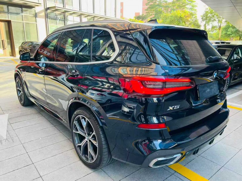 深圳22年宝马X57