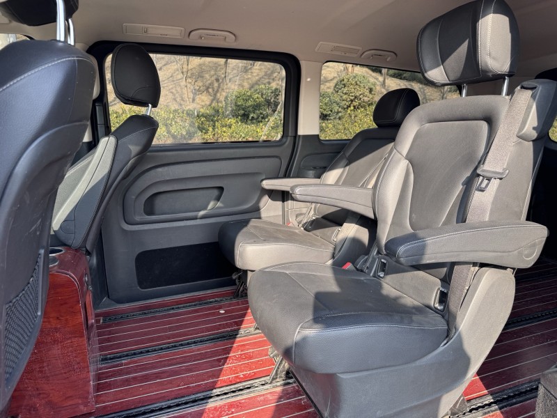 郑州20年奔驰威霆8