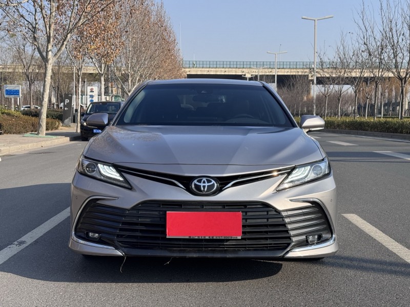 郑州21年丰田凯美瑞1