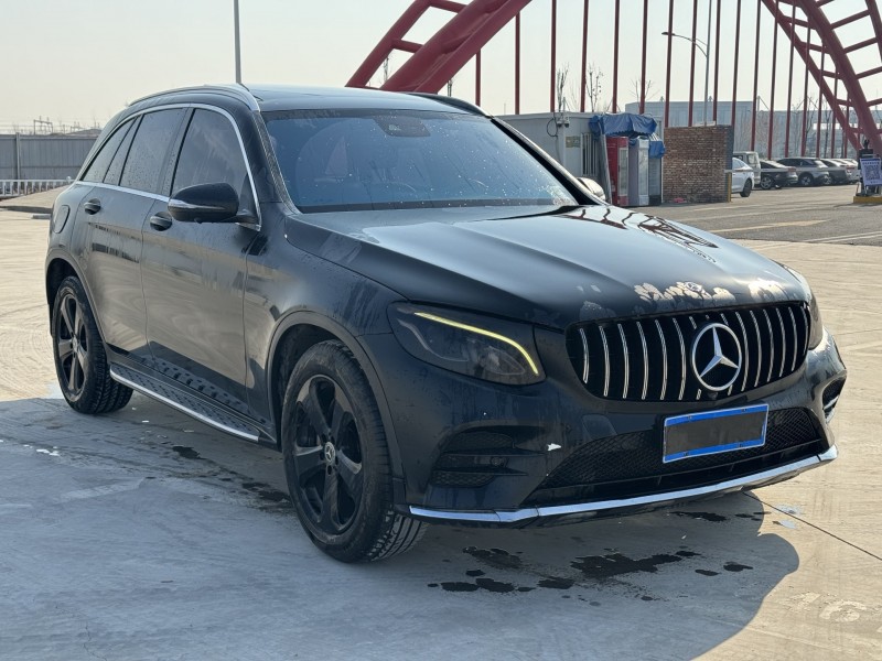 新乡17年奔驰GLC3