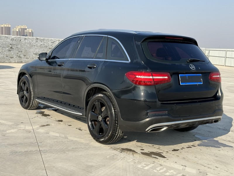 新乡17年奔驰GLC7