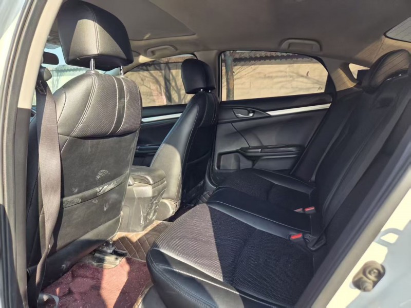 郑州19年本田思域4