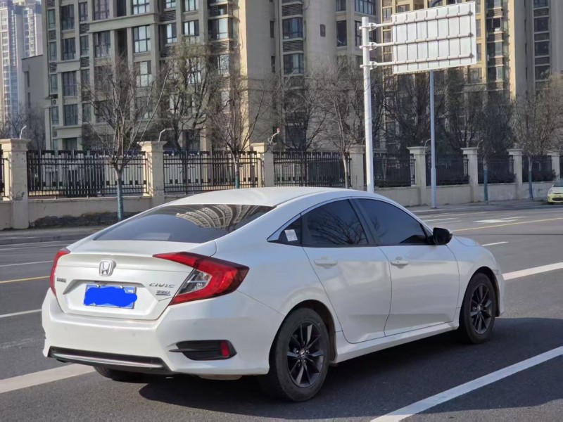 郑州19年本田思域8