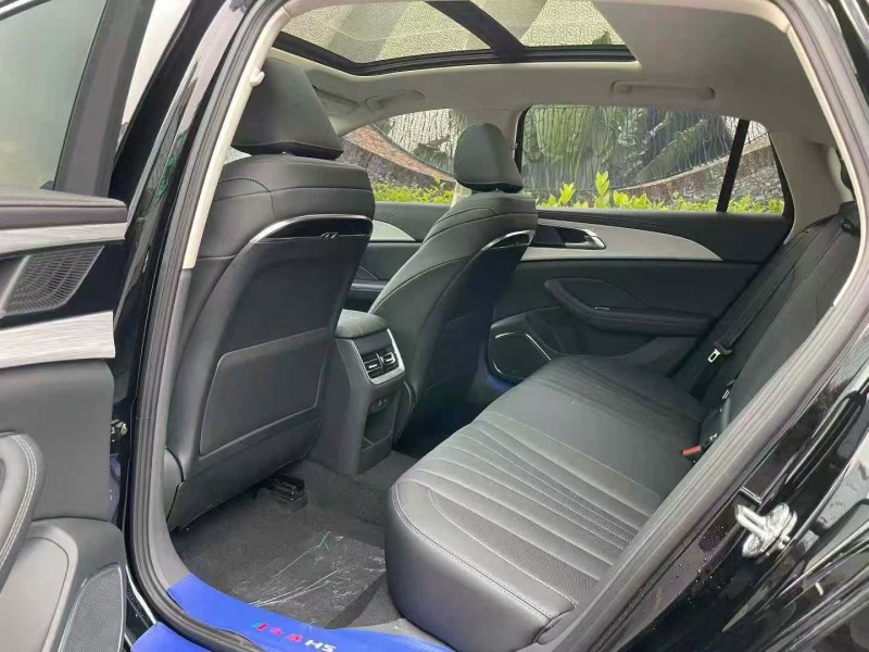 广州25年红旗H55