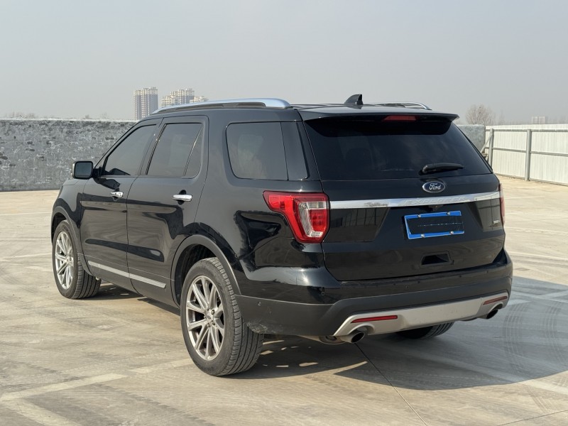 新乡19年福特探险者4